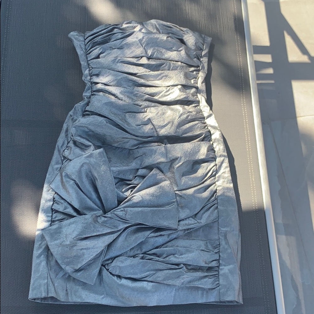 💎 SILVER STRAPLESS DRESS💎